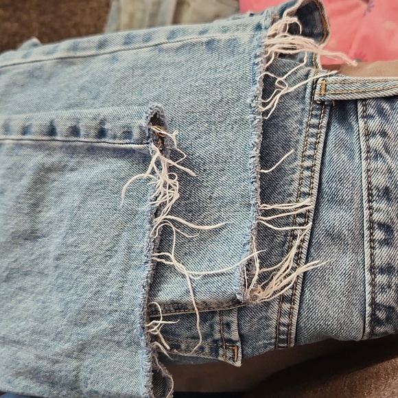 Old Navy jeans - Picture 4 of 4